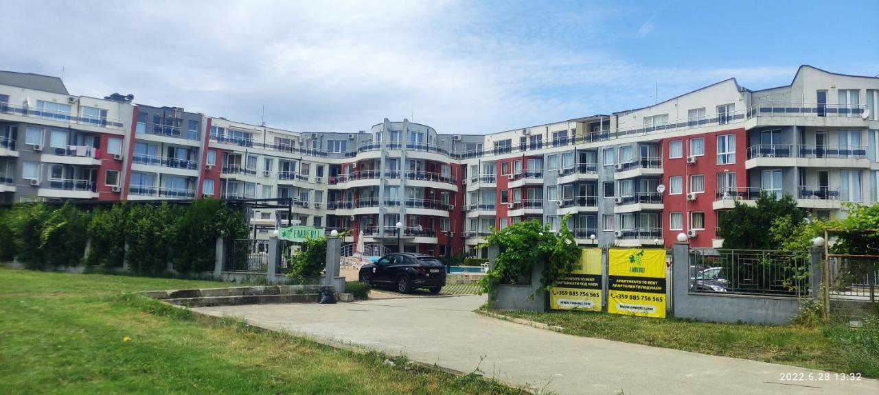 Excellent Apartment In Emberli Aparthotel. Лозенець Екстер'єр фото