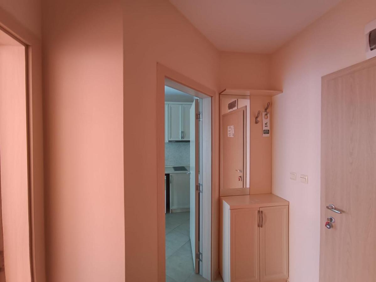 Excellent Apartment In Emberli Aparthotel. Лозенець Екстер'єр фото
